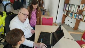 Les CM1-CM2 vont à la rencontre des résidents de l’EHPAD